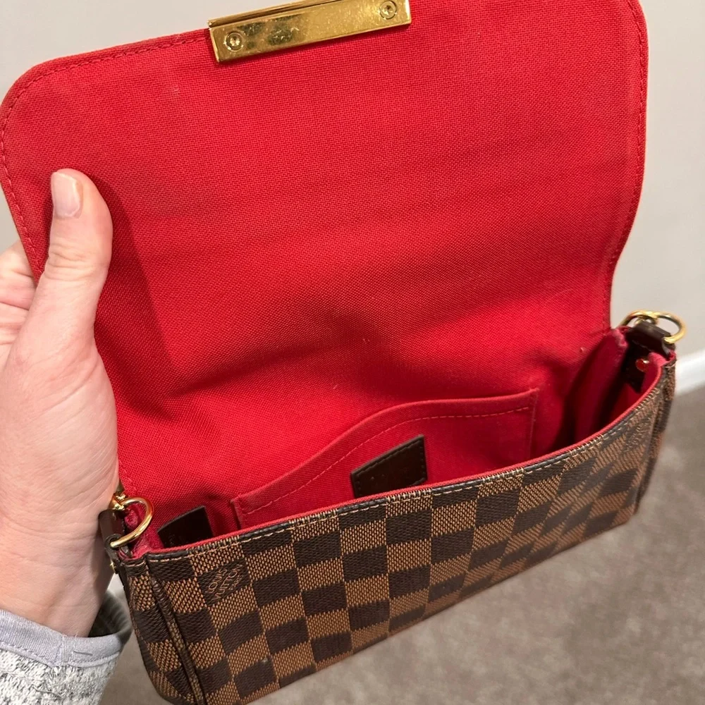 Louis Vuitton Favorite PM damier ebene Clutch with Gold Chain - Picture 3 of 8